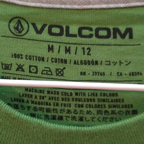 Volcom green t-shirt .Size Medium. - Picture 2 of 7